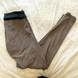 Gray yoga pants.